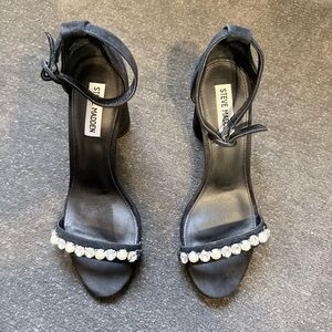 Steve Madden Black Suede Rhinestones and Pearls Ankle Strap Round Block Heel Sz8